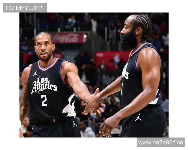 哈登全场精彩表现集锦带领球队逆袭赢得关键胜利